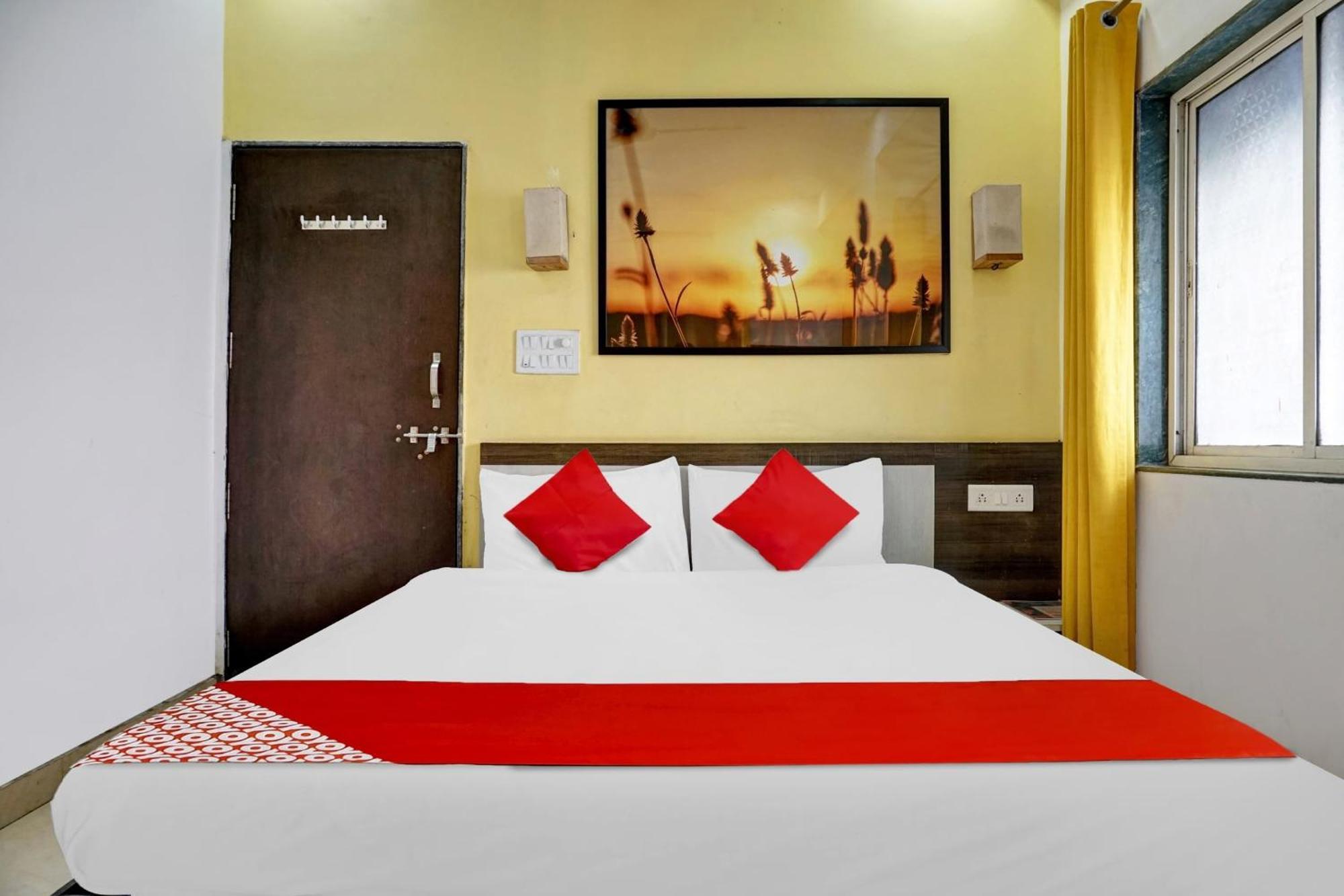 Hotel O Pimprii Stays Extérieur photo